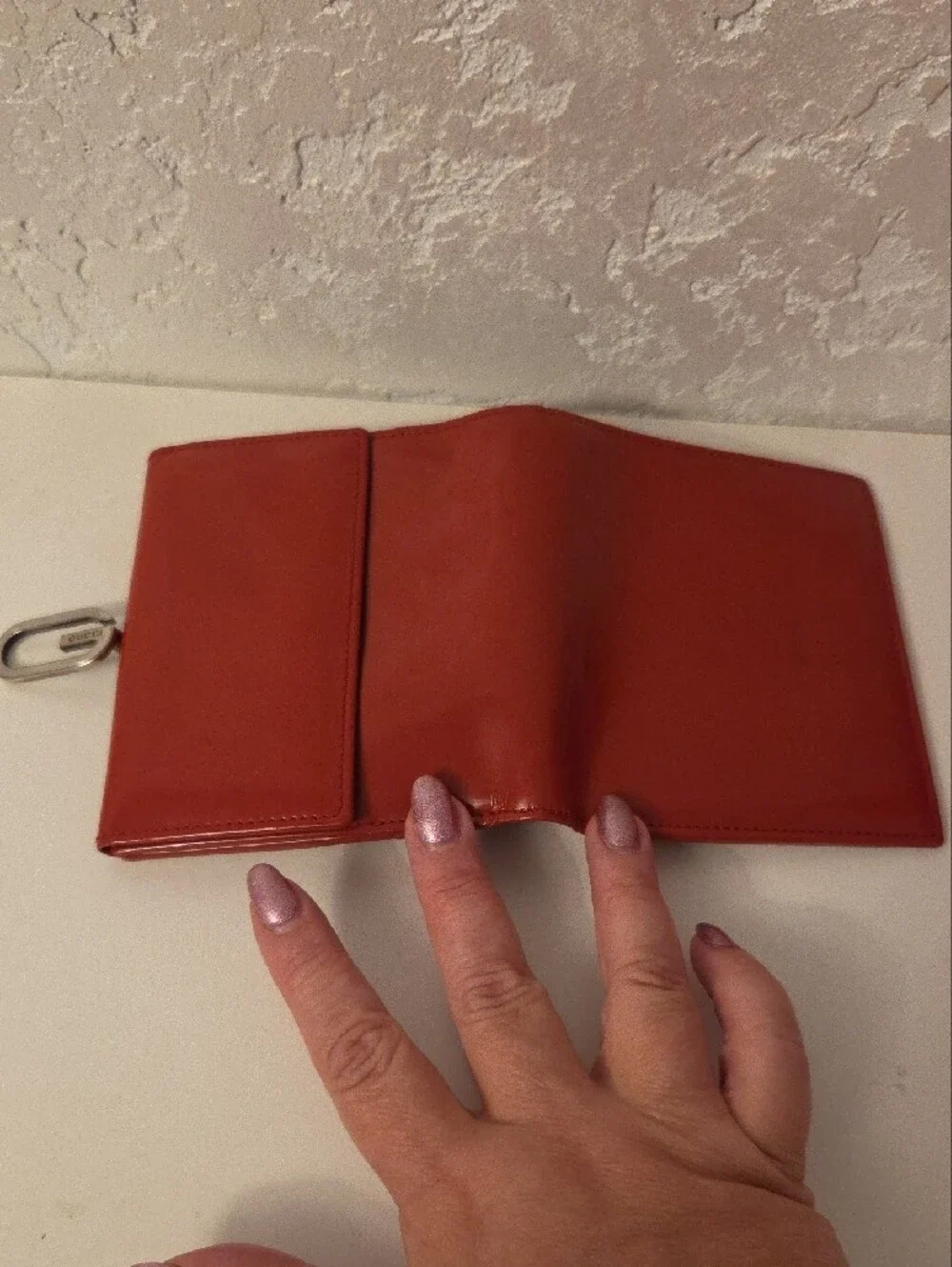 LOW START Gucci Red Patent Cardholder Wallet - Picture 4 of 12